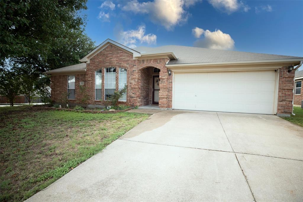 Brooklynn Dr, Fort Worth, TX 76179