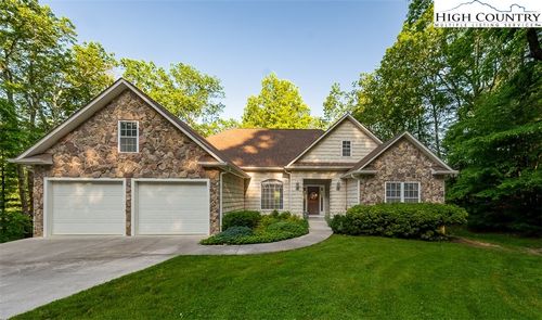 45 Fawn Ln, Glade Valley, NC, 28627-9310 | Card Image