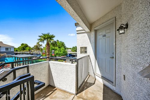 227-3065 N 67th Ave, Phoenix, AZ, 85033-5912 | Card Image