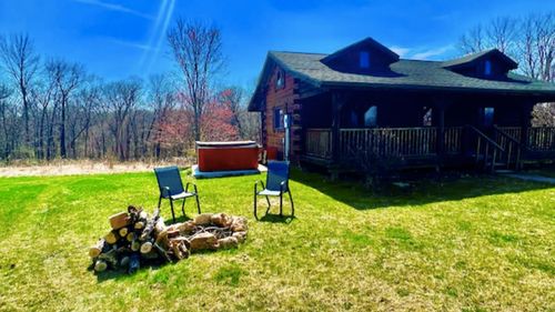 1819 Shamrock Ln, Waterville, IA, 52170 | Card Image