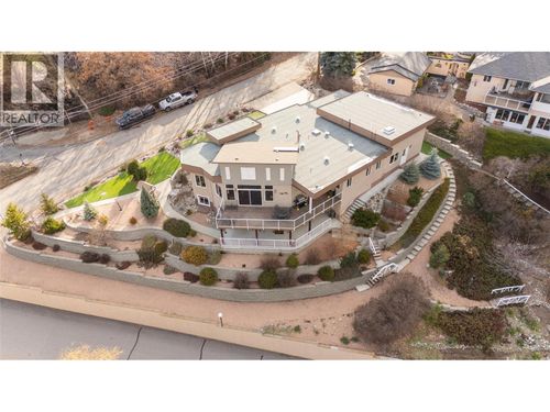 7118 Hespeler Rd, Summerland, BC, V0H1Z4 | Card Image