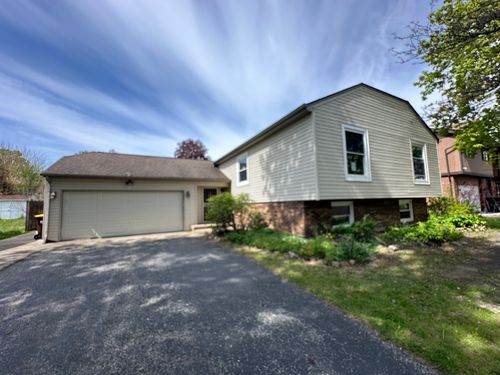 863 Pleasant St, Woodstock, IL, 60098-2244 | Card Image
