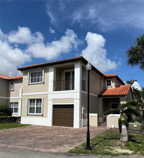 14372 Nw 83rd Ave, Miami Lakes, FL, 33016-5753 | Card Image