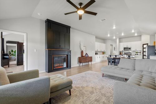 205 Bright Star Ln, Georgetown, TX, 78628-2273 | Card Image