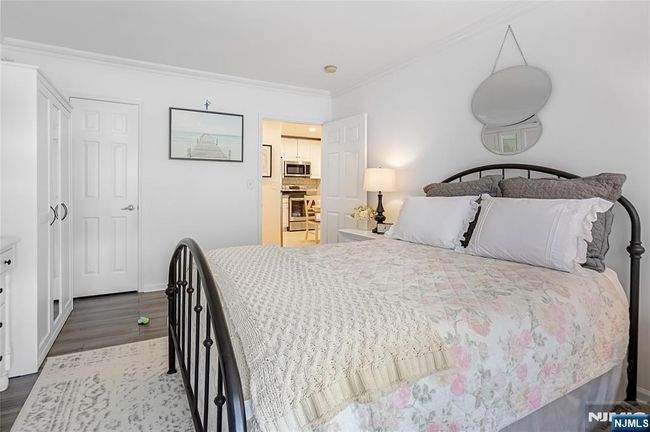 8915 Bergenwood Ave, Condo with 1 bedrooms, 1 bathrooms and null parking in North Bergen NJ | Image 12