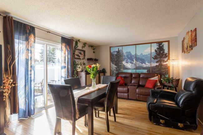 405 - 9930 Bonaventure Drive Se, Home with 3 bedrooms, 1 bathrooms and 2 parking in Calgary AB | Image 7