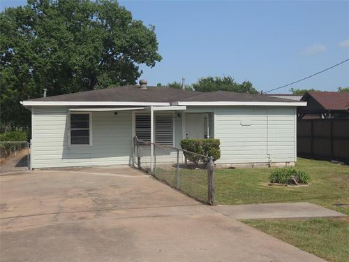 122 S Willow St, Texas City, TX, 77591-4642 | Card Image