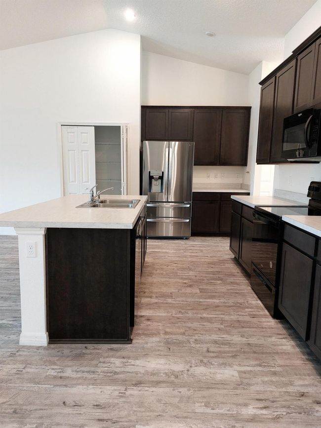 1614 Sw Sylvester Ln, House other with 4 bedrooms, 2 bathrooms and null parking in Port St. Lucie FL | Image 8