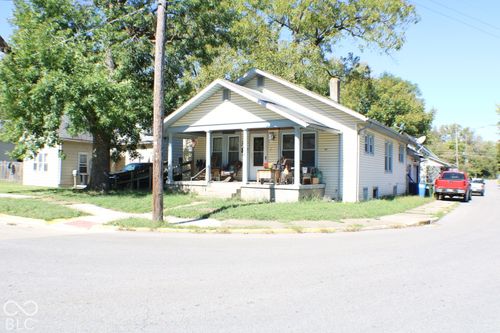602 W Franklin St, Shelbyville, IN, 46176-1008 | Card Image