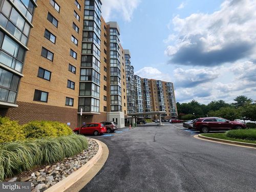 5-415-3330 N Leisure World Blvd, SILVER SPRING, MD, 20906-5622 | Card Image
