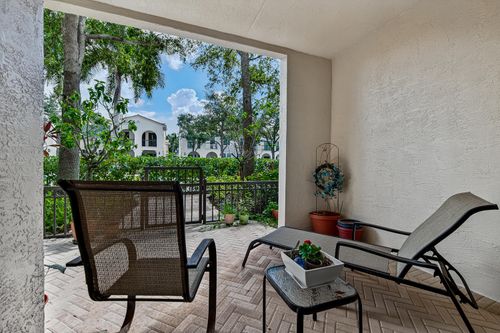 3055 Nw 126th Ave, Sunrise, FL, 33323-6331 | Card Image