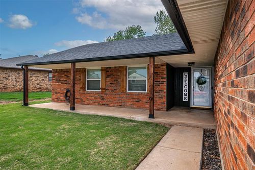 11633 Sagamore Dr, Yukon, OK, 73099-6624 | Card Image