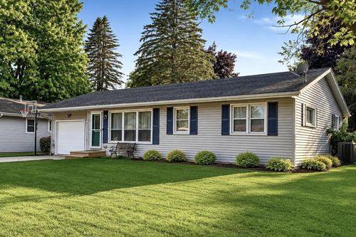 267 S Brooklyn Street, Berlin, WI, 54923 | Card Image