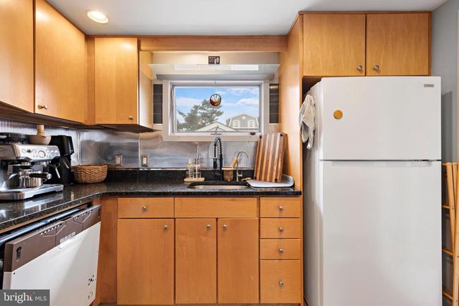 5407 Long Beach Blvd, House other with 4 bedrooms, 2 bathrooms and null parking in Harvey Cedars NJ | Image 12