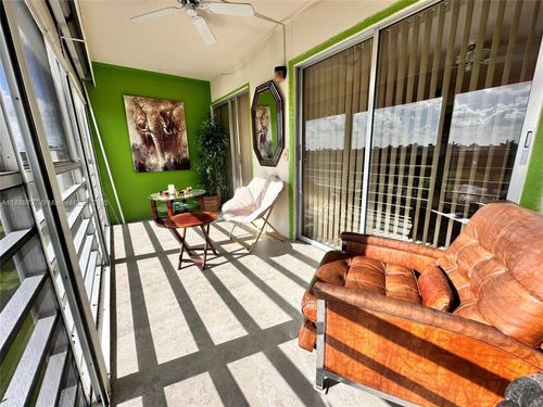 4029-4029 Hythe B, Boca Raton, FL, 33434-4606 | Card Image