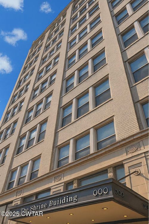 66 Monroe Ave, Memphis, TN, 38103-2415 | Card Image