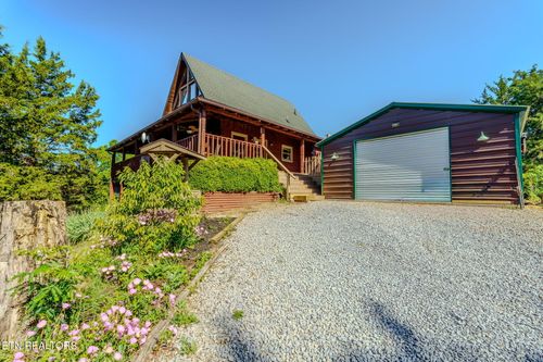 1582 Romary Rd, Dandridge, TN, 37725-7058 | Card Image