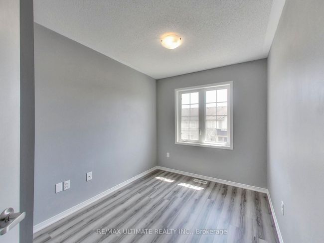 487 Rossland Rd E, House attached with 3 bedrooms, 3 bathrooms and 1 parking in Ajax ON | Image 27
