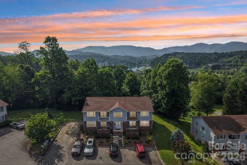 1-70 Nazarene Way, Waynesville, NC, 28785-8962 | Card Image