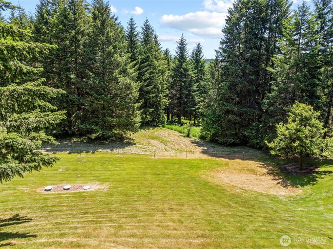 Stunning Park Like Grounds | Image 6