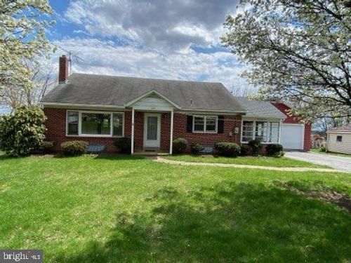 664 Elm St, BALLY, PA, 19503-9622 | Card Image