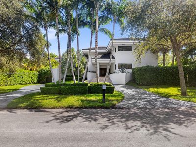 7239 E Lago Dr, House other with 5 bedrooms, 5 bathrooms and null parking in Coral Gables FL | Image 2