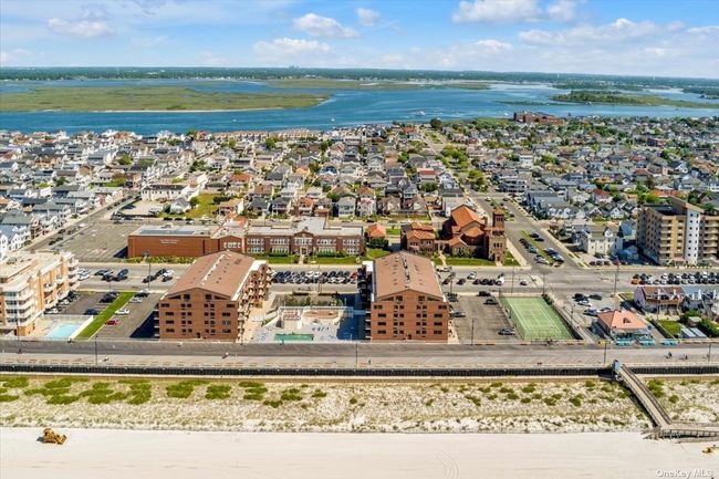 PH-5-S - 750 W Broadway, Condo with 3 bedrooms, 3 bathrooms and 2 parking in Long Beach NY | Image 34