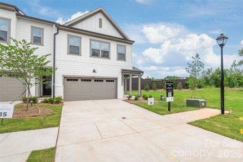 12-820 Garringer Pl, Charlotte, NC, 28208-0400 | Card Image