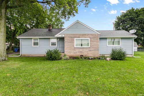 19389 Kern Road, South Bend, IN, 46614-5722 | Card Image