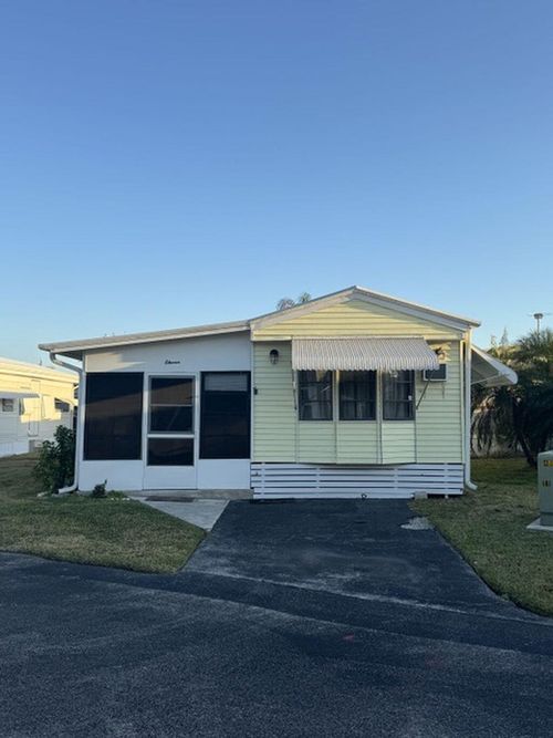 11-z-11 Zircon Dr, Naples, FL, 34114-8251 | Card Image