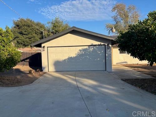 3032 Laurashawn Ln, Escondido, CA, 92026-8525 | Card Image
