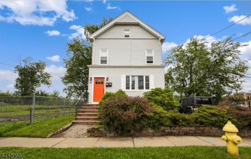 21 Lawrence St, Bloomfield, NJ, 07003-4604 | Card Image