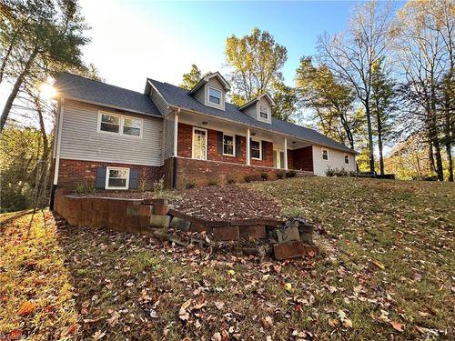 334 Souther Rd, North Wilkesboro, NC, 28659-7562 | Card Image
