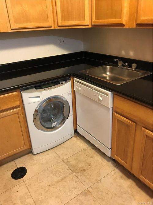 apt-4r-14144 84th Rd, Jamaica, NY, 11435-1987 | Card Image