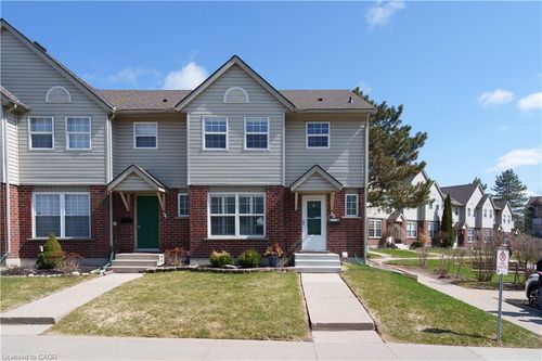 33-26 Poplar Dr, Cambridge, ON, N3C4A4 | Card Image