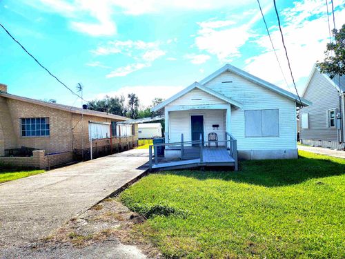 145 Lefort Ln, Golden Meadow, LA, 70357-3107 | Card Image
