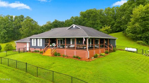 3016 Arise Valley Rd, Big Stone Gap, VA, 24219-9401 | Card Image