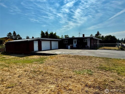 201 W Seattle Ave, Westport, WA, 98595-2829 | Card Image