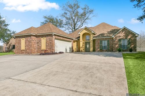 13786 Bayou Terrace Dr, Saint Amant, LA, 70774-3826 | Card Image