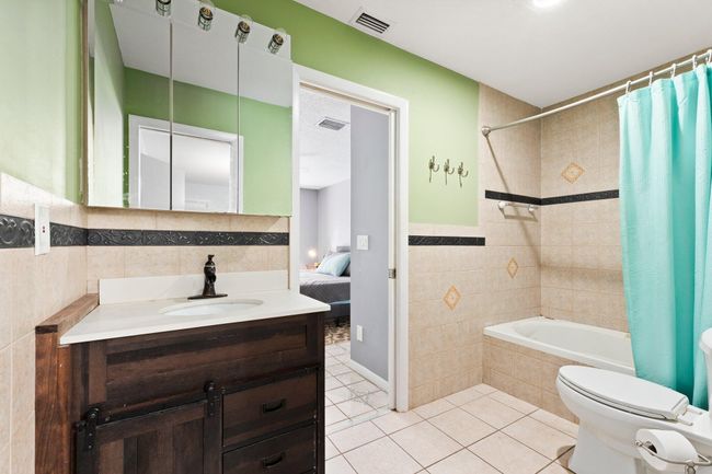 5280 Se Dell St, House other with 4 bedrooms, 2 bathrooms and null parking in Stuart FL | Image 13