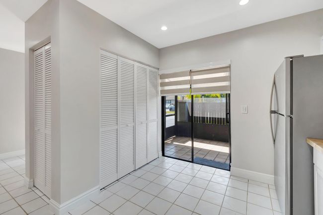 46 Seminole Ct E, Townhouse with 3 bedrooms, 2 bathrooms and null parking in Royal Palm Beach FL | Image 14