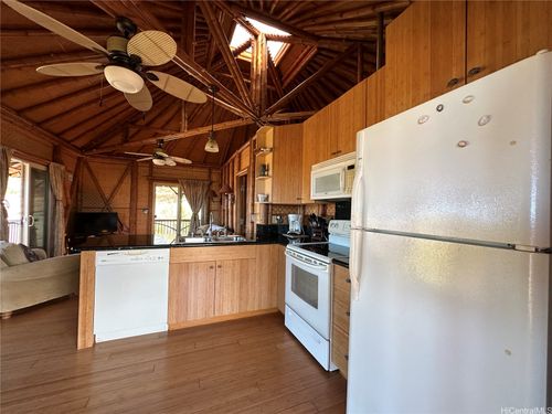200/206 Awawa Road, Maunaloa, HI, 96770 | Card Image
