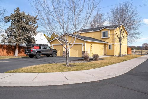 1147 Sw Tee Lane, Prineville, OR, 97754 | Card Image