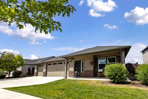 2535 Nw Hemlock Way, Redmond, OR, 97756-6962 | Card Image