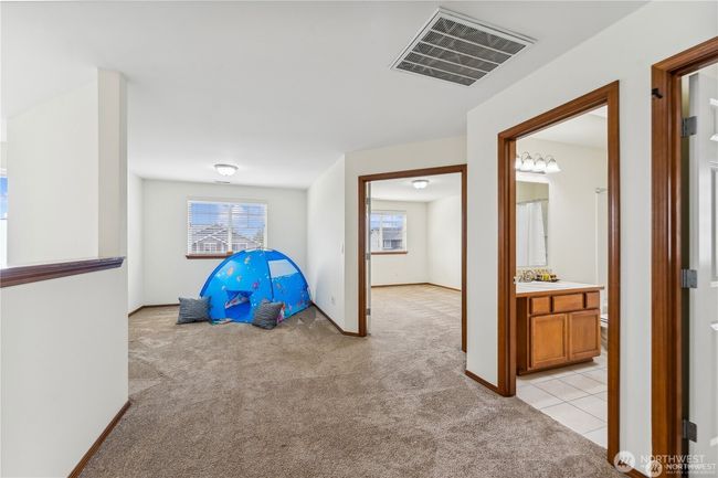 23003 42 Nd Dr Se, House other with 4 bedrooms, 3 bathrooms and null parking in Bothell WA | Image 18