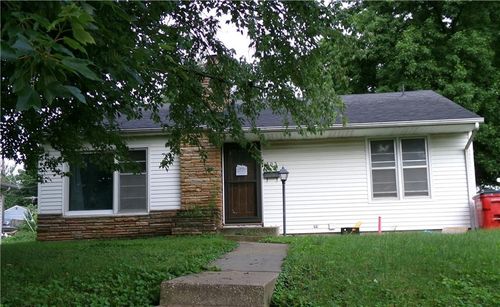 303 27th St, Lexington, MO, 64067-1926 | Card Image