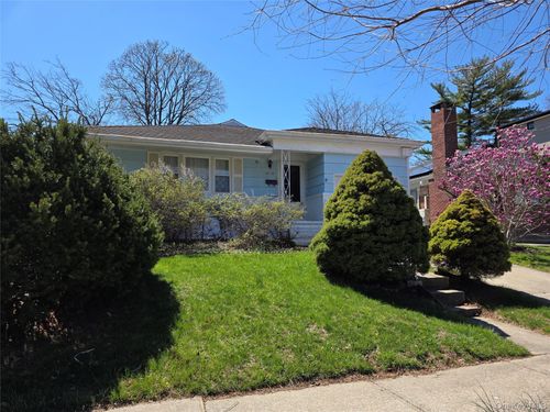 50-50 231st St, Oakland Gardens, NY, 11364-1519 | Card Image