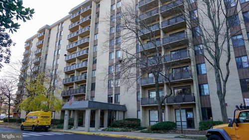 304-3100 S Manchester St, FALLS CHURCH, VA, 22044-2712 | Card Image