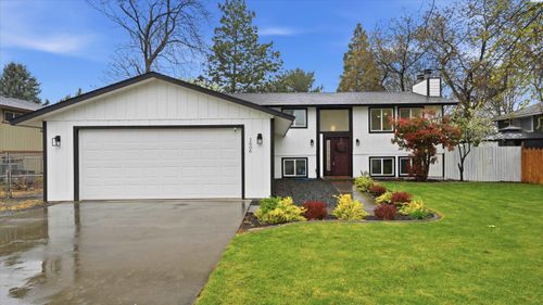 1606 W 19th Ave, Kennewick, WA, 99337-3509 | Card Image