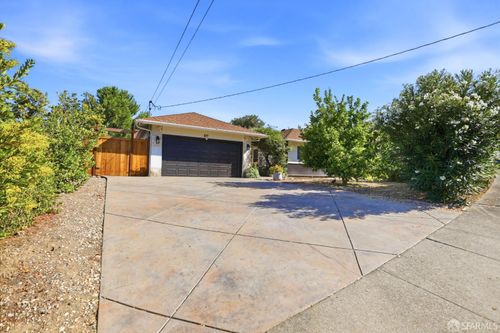 577 Vili Way, Pleasant Hill, CA, 94523-1731 | Card Image